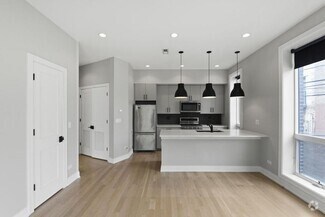 Building Photo - 0 bedroom in Chicago IL 60657