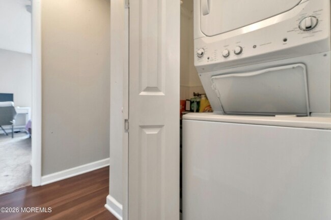 Building Photo - 1 Scenic Dr