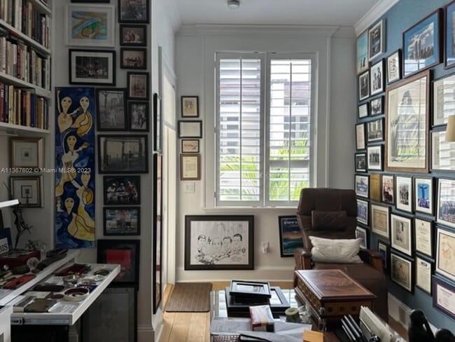 Building Photo - 645 Almeria Ave