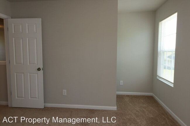 Building Photo - 3 br, 2.5 bath House - 759 Dayflower Court