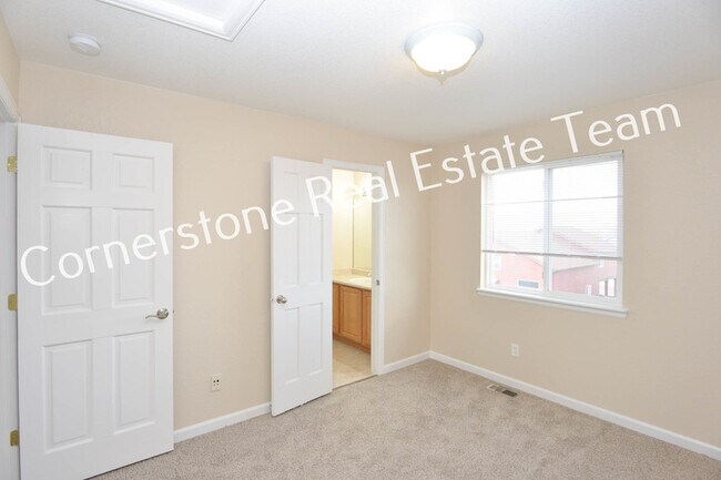 Building Photo - 5406 Gentle Wind Rd