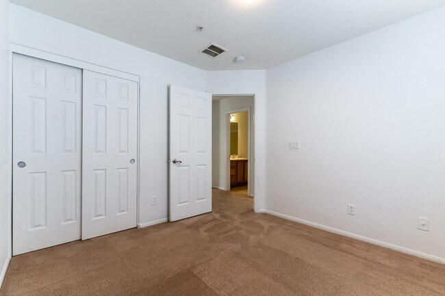 Building Photo - Must See Home in Gated Community!