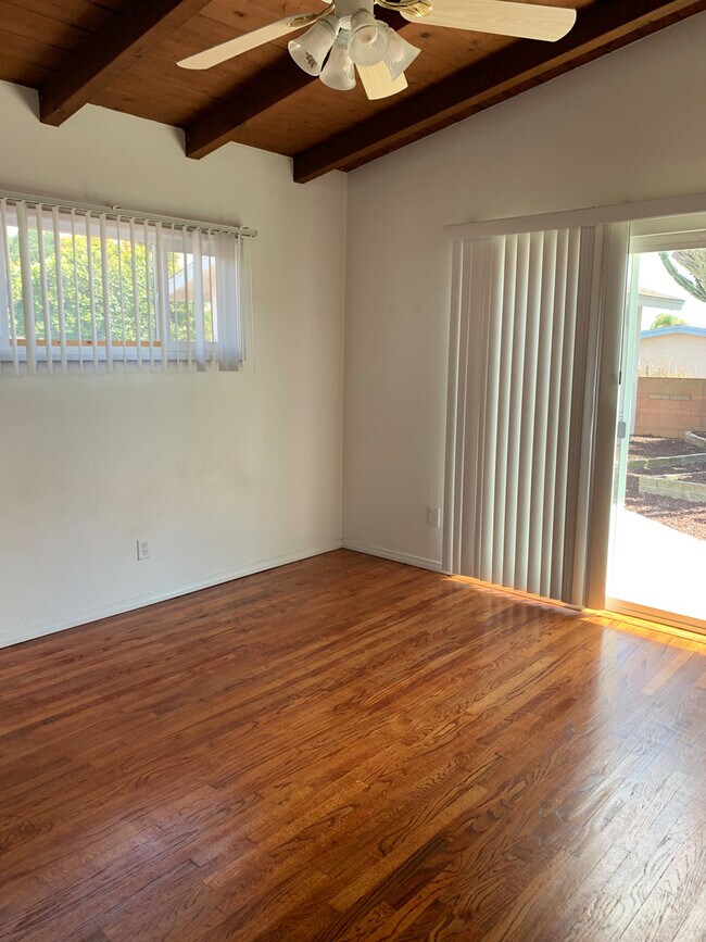 Building Photo - Three bedroom Home in Serra Mesa!