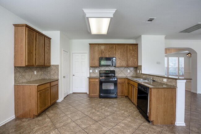 Building Photo - 9909 Delamere Dr