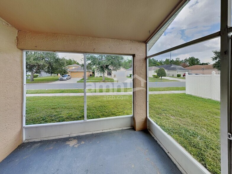 Building Photo - 2600 Deck Ave