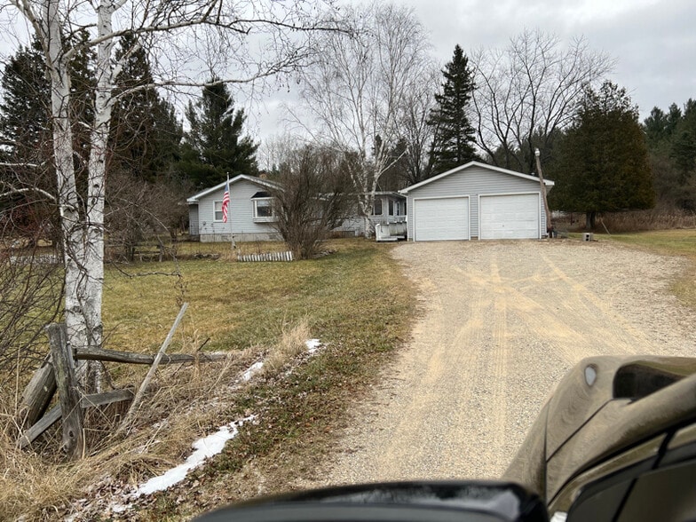 Building Photo - 3318 Beechwood Rd