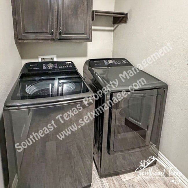 Building Photo - 2424 Ave C