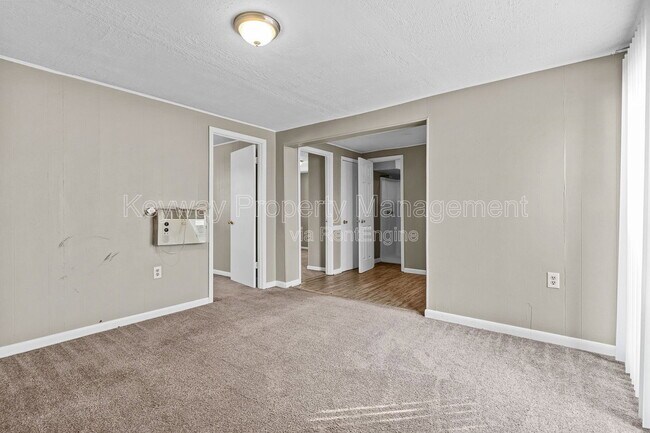 Building Photo - 116 Argyle Ave