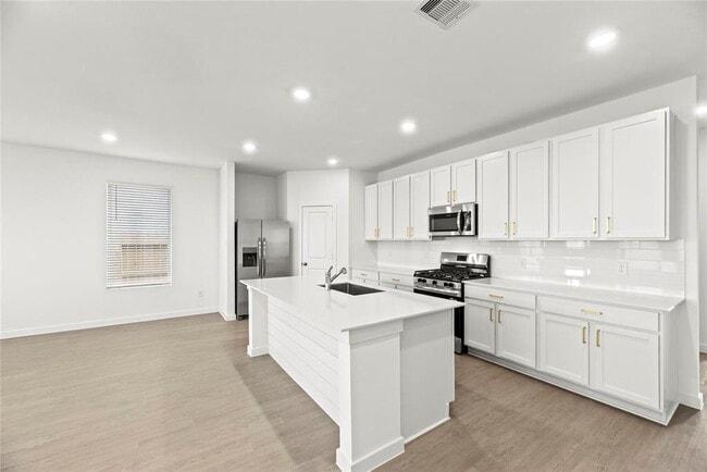 Building Photo - 16515 Mesquite Fld Dr