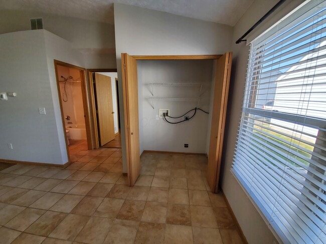 Building Photo - 1803 Canopy Ln