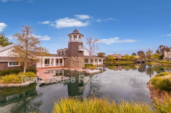 Building Photo - 27007 Edgewater Lnr