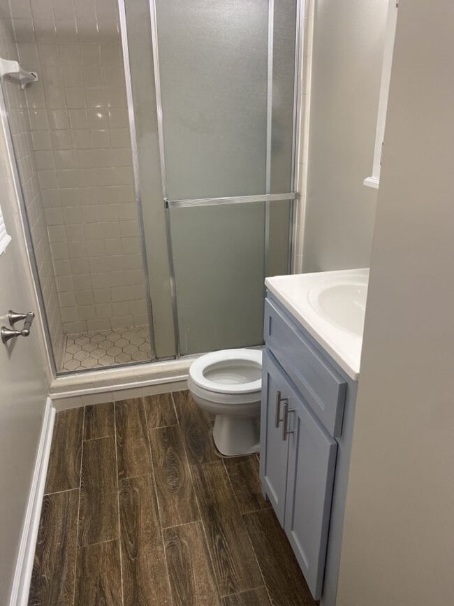 Building Photo - 4702 Rowland Ave