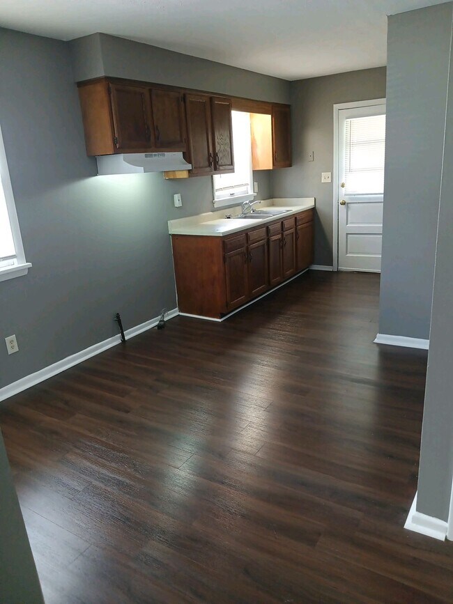 Building Photo - 4113 La Salle Ave