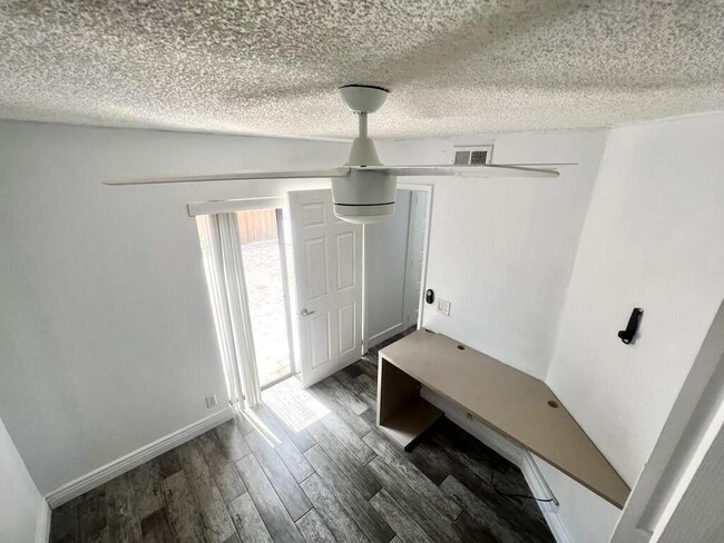 Building Photo - 8104 Severn Dr