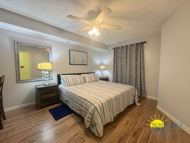 Building Photo - FURNISHED waterfront condo in Desirable In...