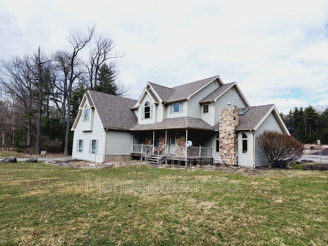 Primary Photo - 1811 Route 611