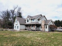 Building Photo - 1811 Route 611