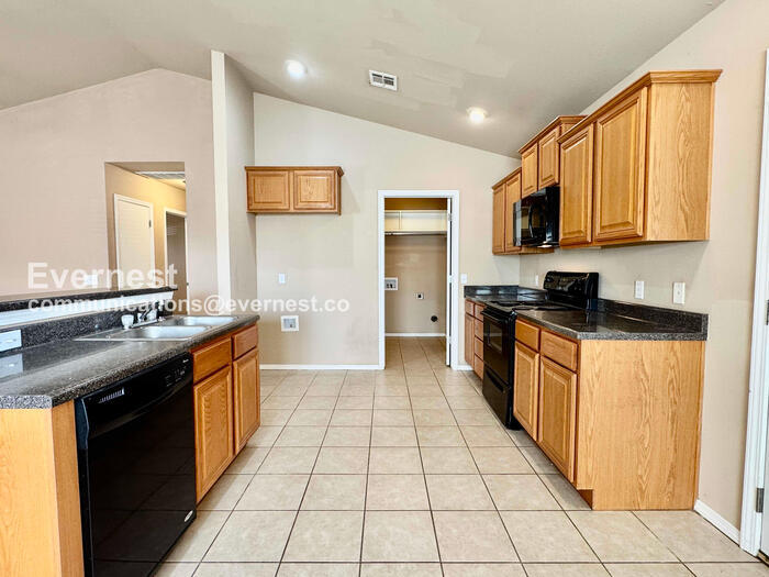 Building Photo - 8963 S 257th E Pl