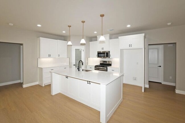 Building Photo - 4709 Scotty Dr