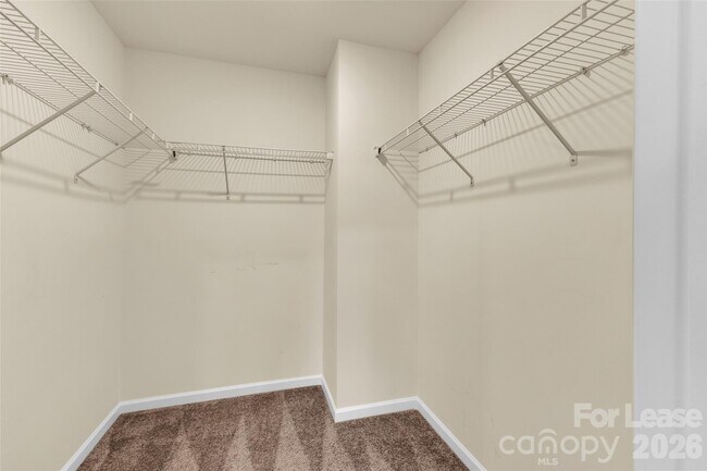 Building Photo - 2777 Yeager Dr NW