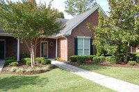 Building Photo - 3 miles to Wrightsville Beach! 1 Block from Mayfair Shopping! Ground unit, 2BR,2 baths, Leeward V...