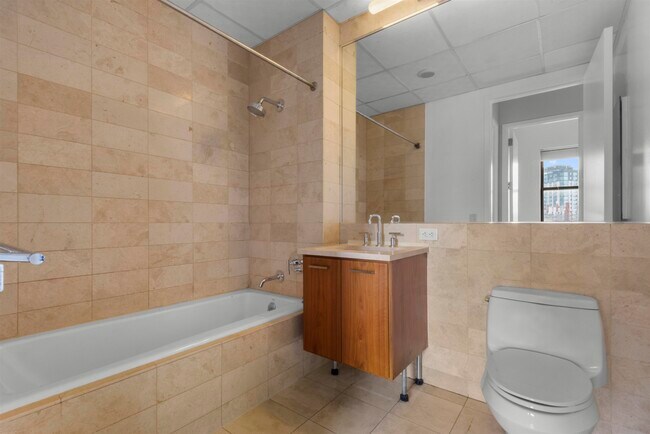 Building Photo - 4 Beacon Way