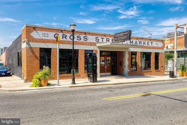 Building Photo - 1218 Riverside Ave