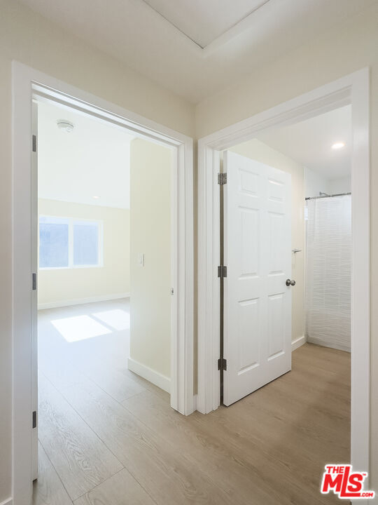 Building Photo - 2718 W 70th St