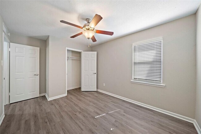 Building Photo - 2502 Avenue L