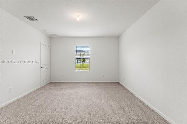 Building Photo - 10722 NW Moon Rise Ln