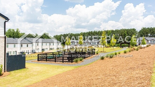 Building Photo - 120 Harpy Dr