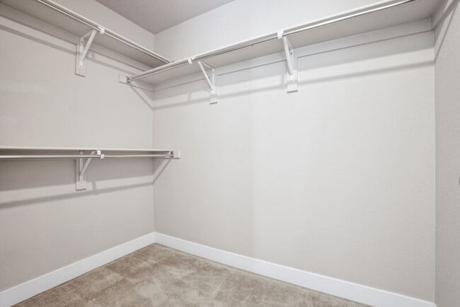 Building Photo - 5829 N Beeler St