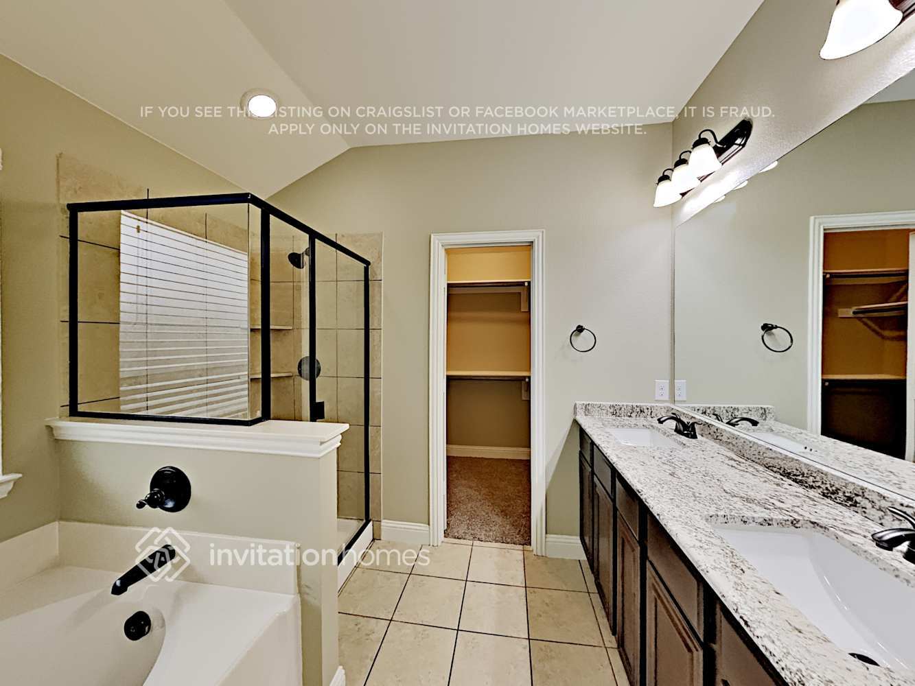 Building Photo - 1628 Signature Dr