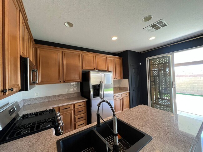 Building Photo - Stylish 3-Bedroom Home with Loft in Gated Community