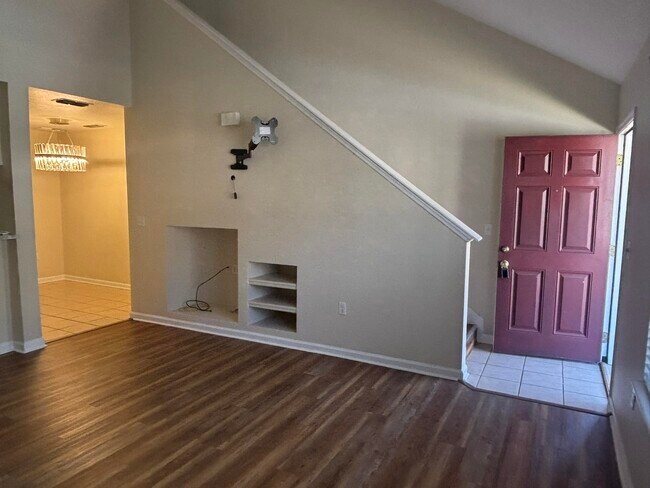 Building Photo - 4434 Gearhart Rd