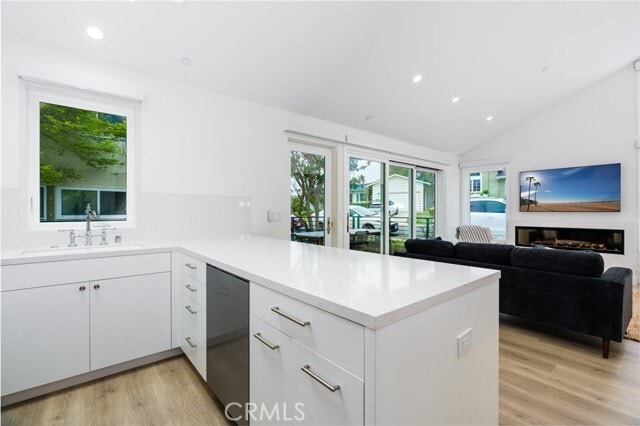 Building Photo - 480 Morning Canyon Rd