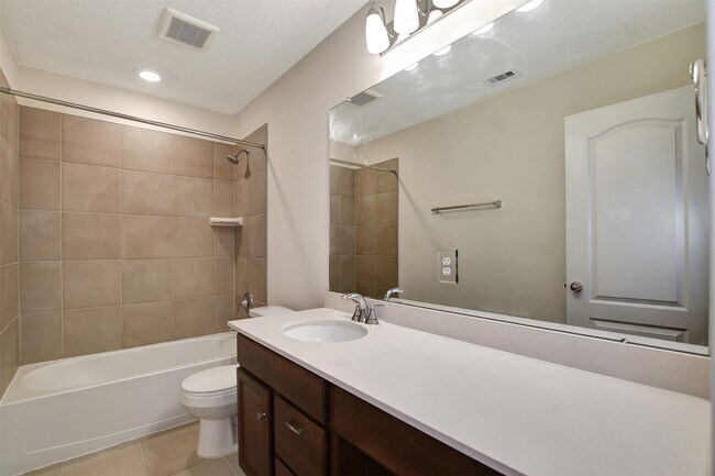 Building Photo - 9403 Castillo Ct