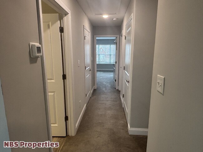 Building Photo - 4867 Ancient Glacier Ln