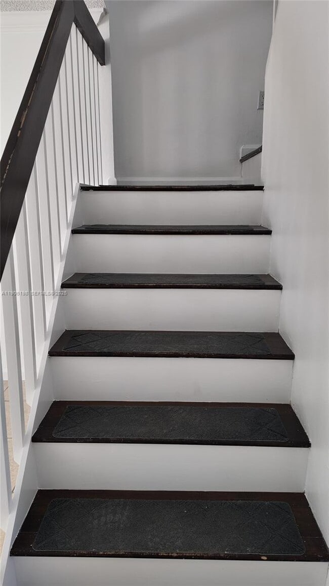 Building Photo - 3326 Farragut St