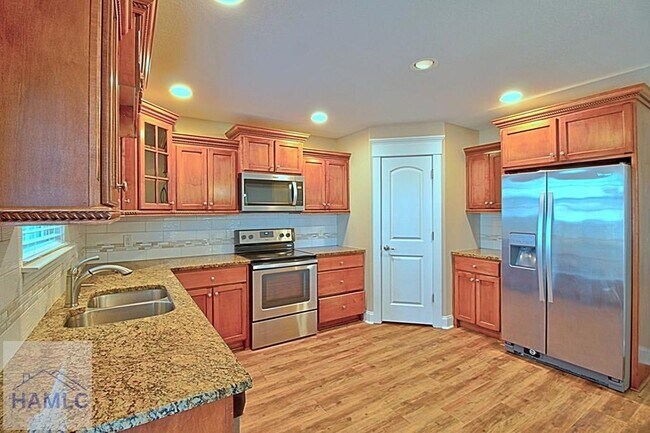 Building Photo - 381 Mancey Garrason Lp