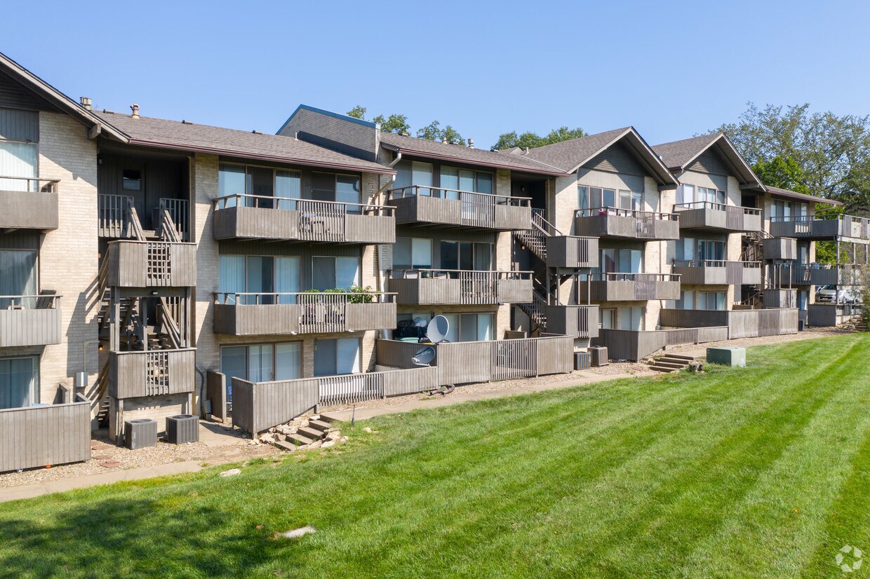 Briar Hill Kansas City Mo Apartment Finder