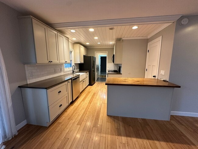 Building Photo - 3316 Annally Dr