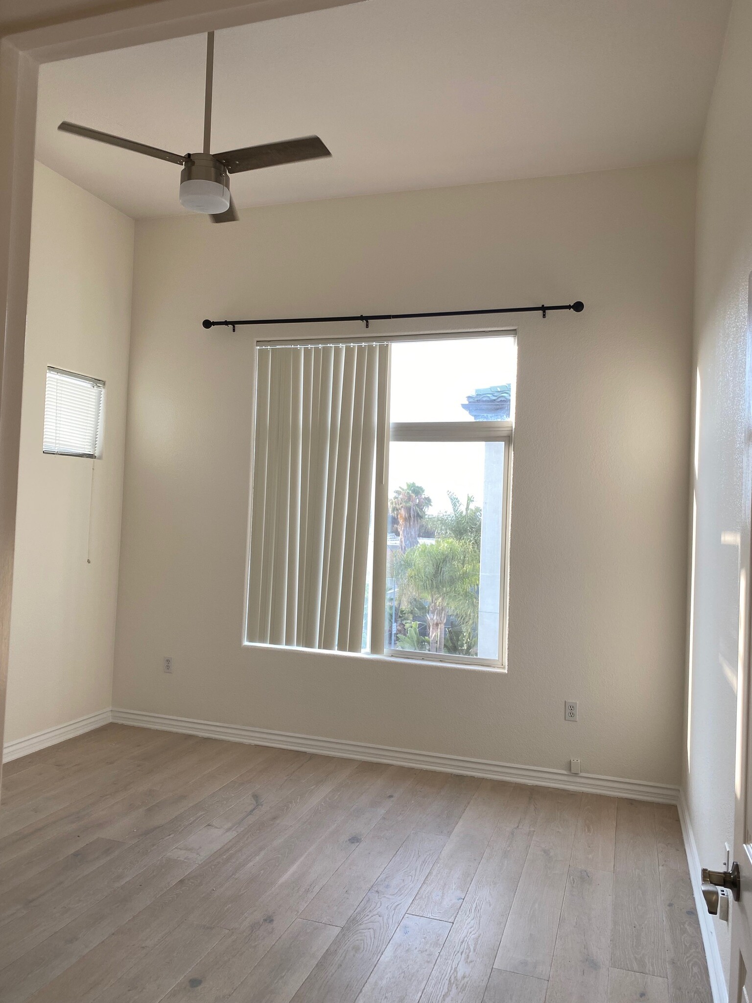 Building Photo - 4165 Executive Dr