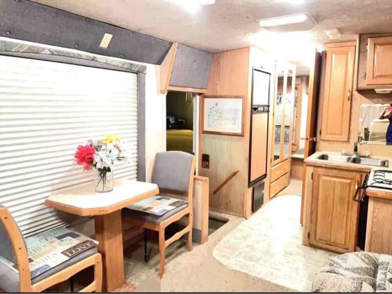 Building Photo - 1901 Halford Ave