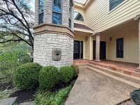 Building Photo - 6401 Wallace Cove