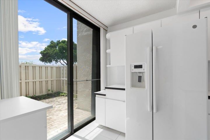 Building Photo - 609 Bridgewood Dr