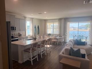 Building Photo - 318 Bracer Wy