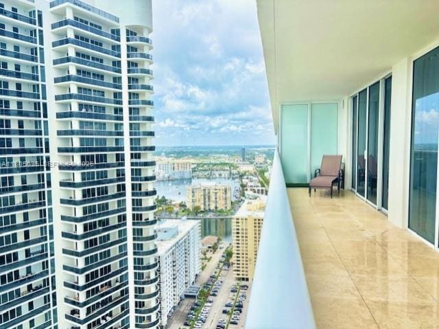 Building Photo - 1830 S Ocean Dr