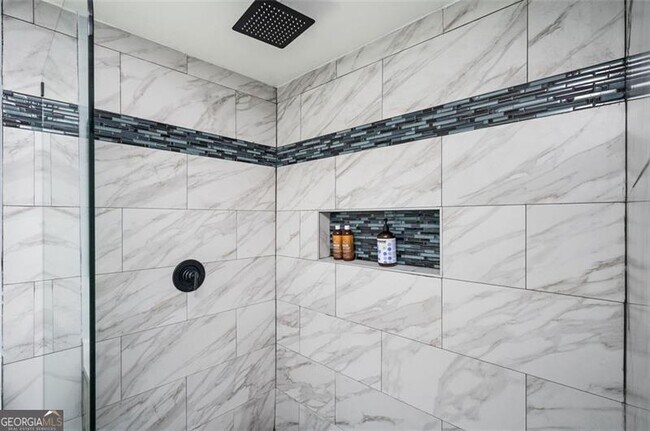 Building Photo - 1778 Flintwood Dr SE