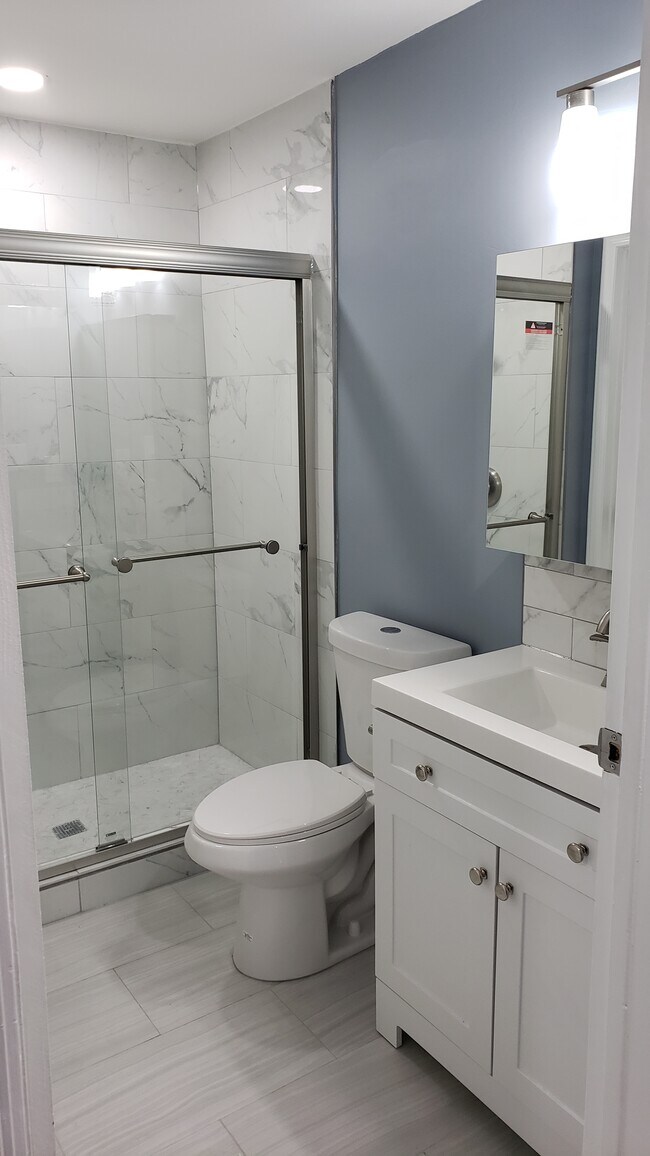 Building Photo - 2421 Old Stone Mill Dr